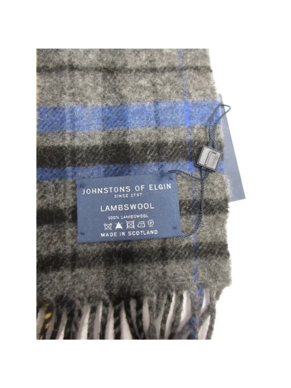 Johnstons of Elgin Scarf One ambs Wool Plaid Fringe Scotland NEW